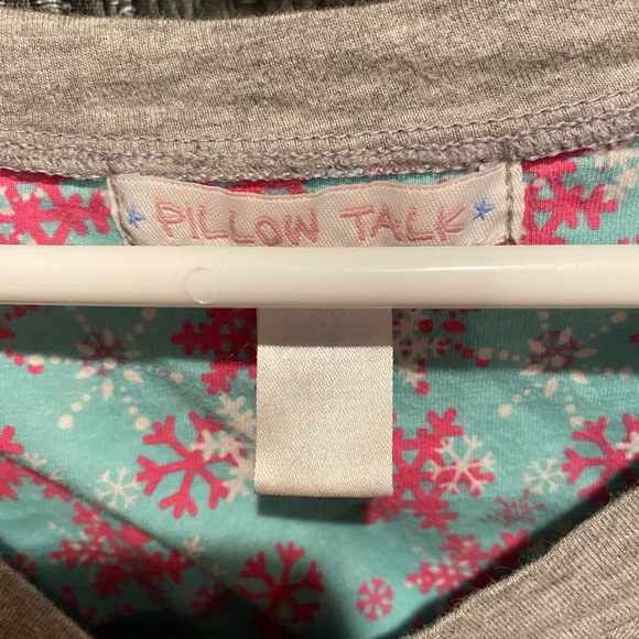 Penguin Nightshirt - Picture 3 of 4